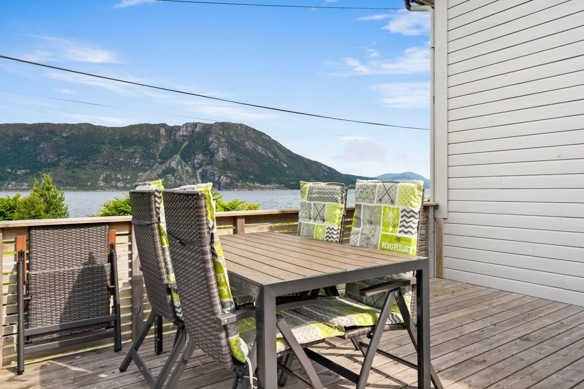 Villa Rovde Fjordferien Exterior foto